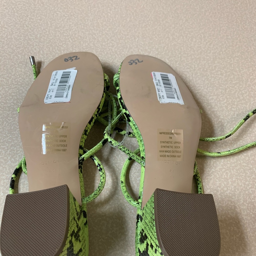 NWT Steve Madden Impressed Lace Up Sandal - Picture 11 of 12